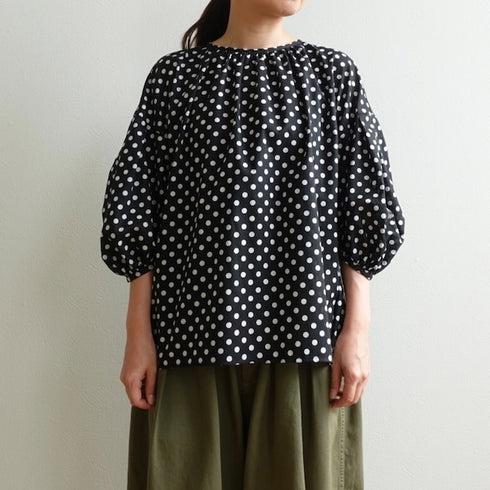 ツインテイルドット blouse