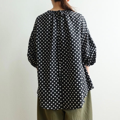 ツインテイルドット blouse