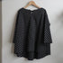 窓辺のdot blouse